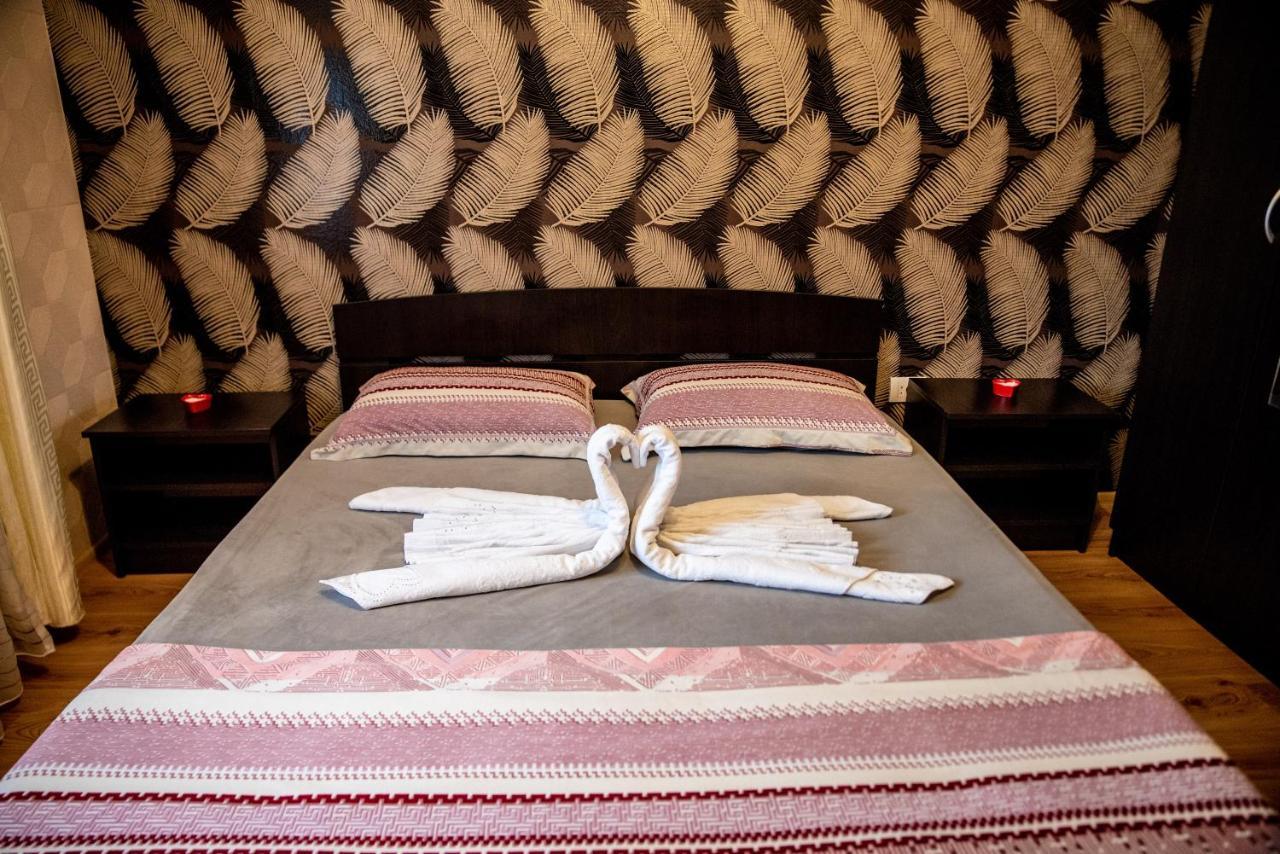 Casa Robi Otel Pestisani Dış mekan fotoğraf