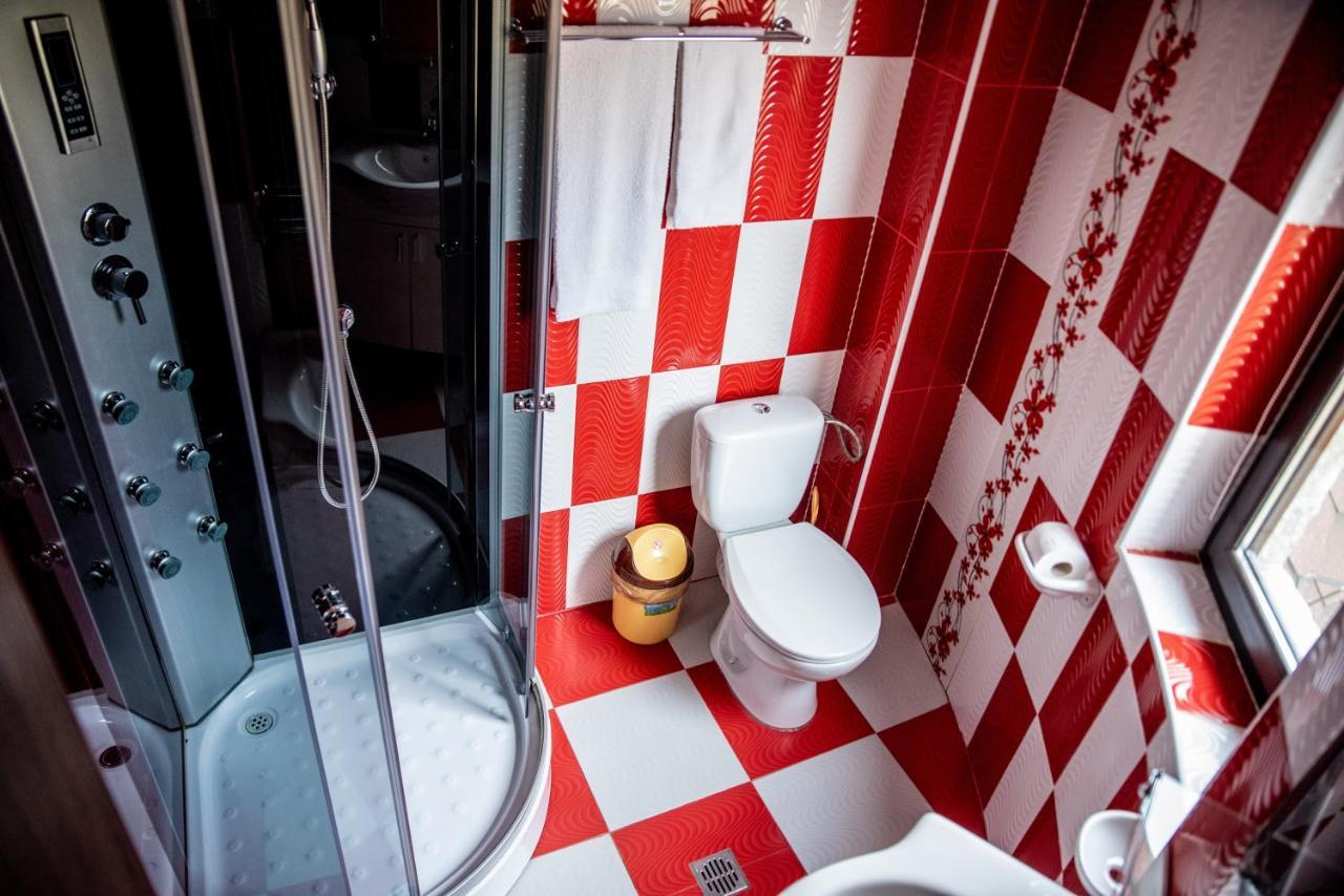 Casa Robi Otel Pestisani Dış mekan fotoğraf